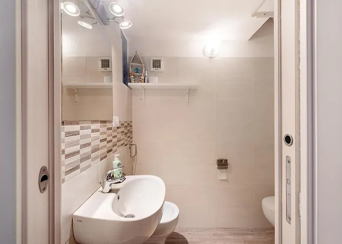 Goccia Di Mare With Free Parking Levanto