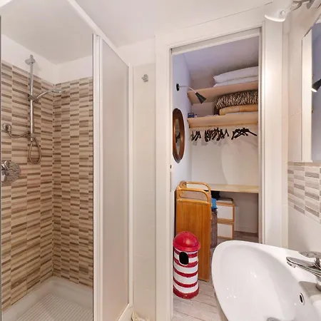 Apartment Goccia Di Mare With Free Parking Levanto